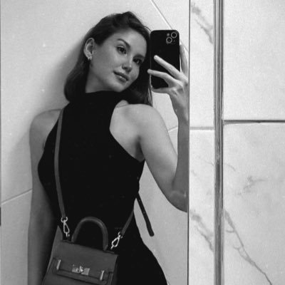 beyzaccoskunn's profile picture. 