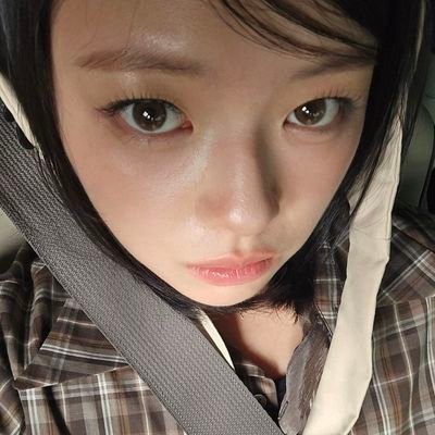 jeongyeoni_'s profile picture. meu crime é amar demais