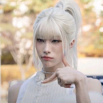 M00N_B335's profile picture. V/Carmen 

;P