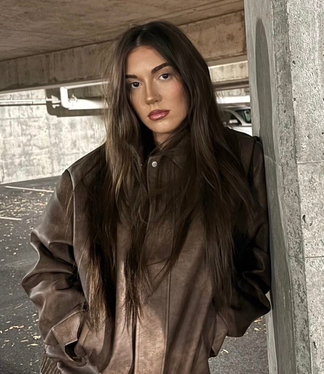 HKSorrent's profile picture. instagram: hollyksorrent