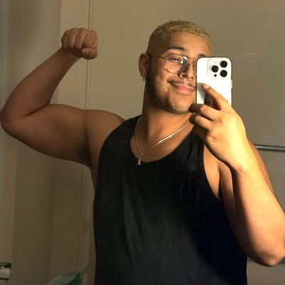 gowonminaj's profile picture. 24 | bears, music, and other gay shit | he/him