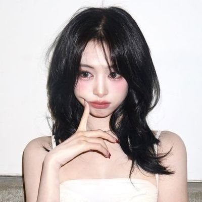 naykillea's profile picture. What goes around comes around. Be nice.