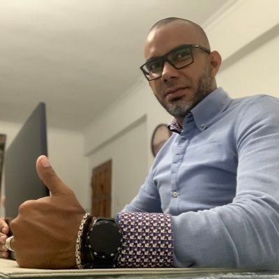 DanielPerezUsm's profile picture. Miembro #AVA, #SVMM| ⚓️Formación: Derecho Penal / Familia / Marítimo ⚓️ | Papá de Danais Alejandra My Love Forever | #Buceo 🏊🏽‍♂️ | ⛰🧗🏽| 🌊🛥 🎣 777