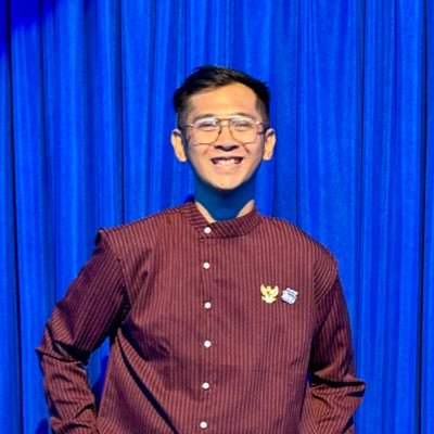 syammasfitria's profile picture. 🧠Personal Stories of Creative Design & AI for Freelancer💡400+ Workshops | CEO @sedesain.id 🇮🇩1st @Canva Verified Expert 📲085157723540 (Fatia) 👇🏼 Asset