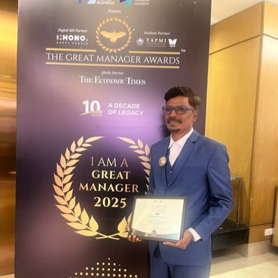 Senthilthanavel's profile picture. Senthil | Belongs to Dravidian Stock | Proud DMKian | RTs not Endorsements | செந்தில் | மானமிகு சுயமரியாதை திமுககாரன் | திராவிடன்