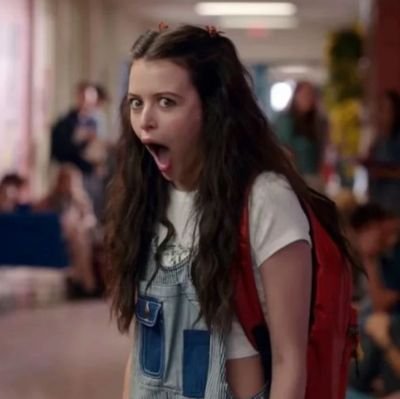 snhellea's profile picture. bernafas seperti pro