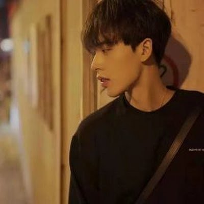 dong_lei23810's profile picture. 