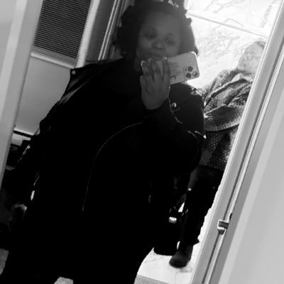 mikshakee's profile picture. made whole by grace