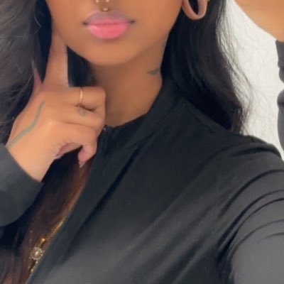 graveyardkitty_'s profile picture. T.O