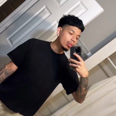 Sebas260541's profile picture. 22//straight /scorpio/ satx📍 San Antonio Texas 👹 hmu if you wanna collab lmk for content Snapchat👻: Th3yfwflako 💦