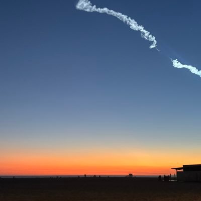 neyone7122's profile picture. 