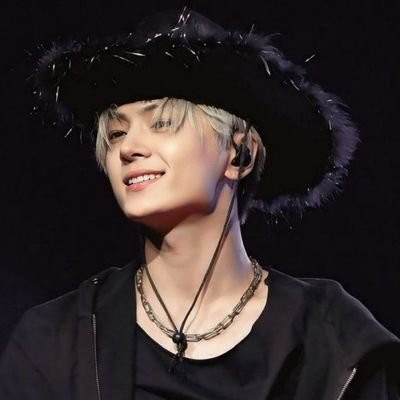 toplinero's profile picture. hj: seungmin loves bangchan