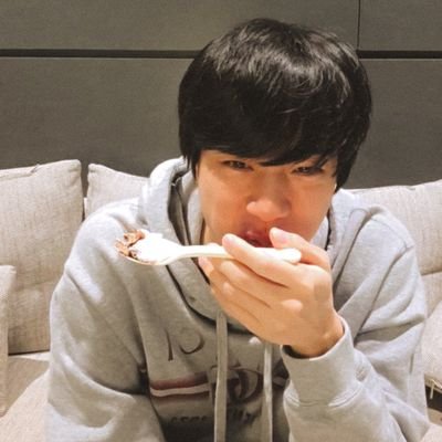 MoonpurpleShine's profile picture. ★She/🏳️‍🌈★ • Austria • ♡Veteran~ARMY♡ • intp • 94‘ • ♒︎ • Fan Acc ♡Apobangpo♡ • saw 2Seok • Jin♡Hoba♡Tae •  OT7 • 🇩🇪🇺🇲 • 🐈🤱