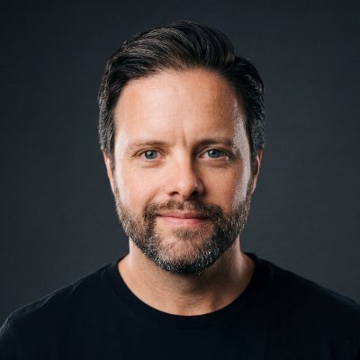 Moore's profile picture. I’m an entrepreneur, product designer and engineer. Head of Technology for https://t.co/vWbSkWYney, founder of https://t.co/Q4k1zfO5ab & making things for @Shopify 🇺🇸