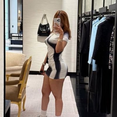 pqmjxwb639's profile picture. 