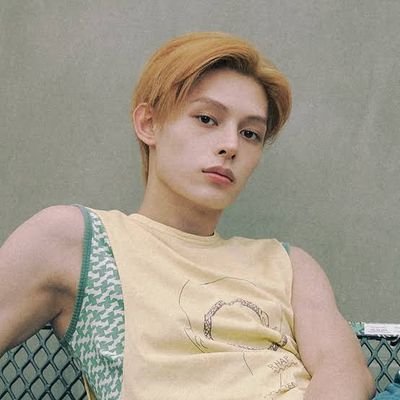 James20071800's profile picture. 