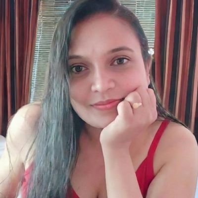 Galadriel_Maria's profile picture. ഞാൻ മരിയ അന്ന ജോസഫ്... കൂടെ എൻ്റെ ഭ്രാന്തൻ ചിന്തകളും... അതിലേറെ എൻ്റെ സങ്കടങ്ങളും...