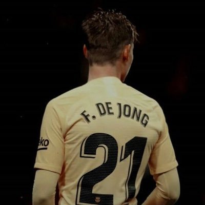 xHM____'s profile picture. 