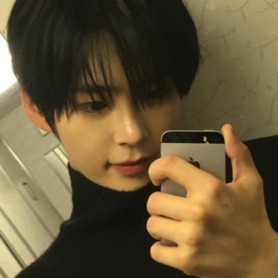 Absholutes's profile picture. I’ll choose you until the very end, Riel.