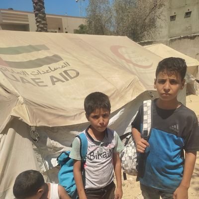 ali_mhmd82236's profile picture. mother from gaza 💔 
im trying to protect my kids..
please help me to get food for them 👇