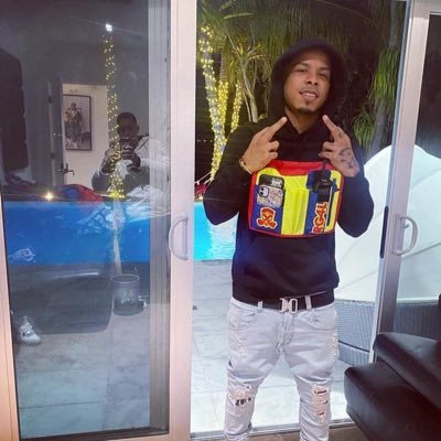 pazyamorporfi's profile picture. @hateandchaos