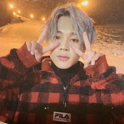 rkivjik's profile picture. things change, people change ─ everything change. ✦ ⠀⠀ᯓ★ Bangtan collector .ᐟ