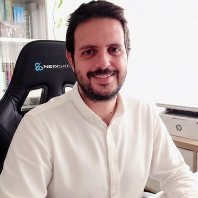 arocamorman's profile picture. 🔸#Telecom Engineer by education 🛰️
🔸Business Intelligence & Data Engineer by profession 🐧
🔸Exploring cutting-edge #Data & #AI solutions 👨‍💻