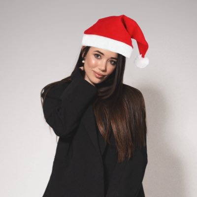 ada_lluch's profile picture. Just a girl with common sense. Born and raised in Spain.🇪🇸