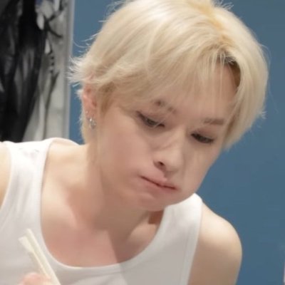 shuporangs's profile picture. rub my belllaayyyy