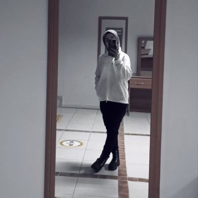 dip_kuyu's profile picture. EBYÜ 📚
finans-bankacılık ve sigortacılık 

#GölgedeYükseliyorum 👑

 çalışma sessiz başarı gürültülü olmalı

dilediğim tek şey aynı şey olacak (Başarı)