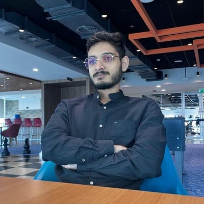 navvtwts's profile picture. Working at Consulting Firm