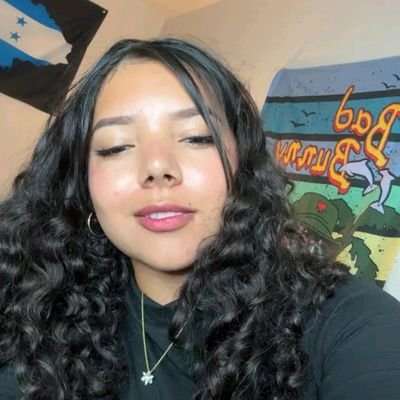 prettysmil70998's profile picture. Love movies