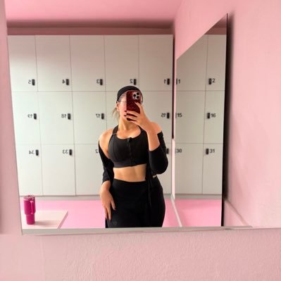 askheraboutmobi's profile picture. 