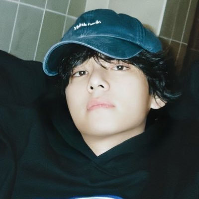 lipringkoo's profile picture. fan account (not affiliated with any celebrity ♡︎ | ㅤㅤㅤㅤ𝙗𝙖𝙣𝙜𝙩𝙖𝙣⁷ main bestie @eternalgwsgb ☙ army since 2018