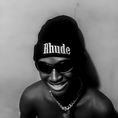 DeGeneralA2660's profile picture. Smile through the pain. Never let them see you down.☠☠☠
O.T.F
001--30BG💹
Iyhoo. Cartel✝✝
😈Wêiřđø🖤.