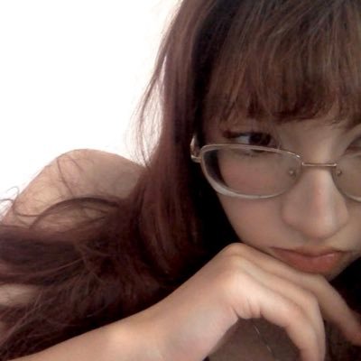 yvesnoop's profile picture. any 21