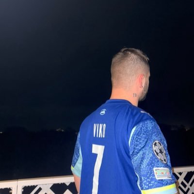 ehovikoooo's profile picture. Retired Streamer / R6 Retired after 8y | ig: Vikovsd | @OM_Officiel #SW87 | @gentlemates