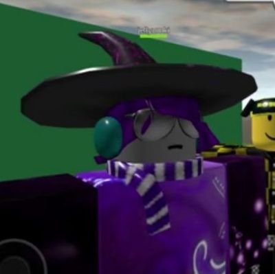 feinland_'s profile picture. 🇰🇭  minor he / basic dni crit /
barely active / I draw