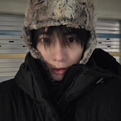 mitsubasis's profile picture. #studytwt •• bs psych major, uni || 🪷 time will pass anyways, don’t half-ass it.. SIDE NOTE: a #booktwt nomad (i also post daily stuff sometimes)