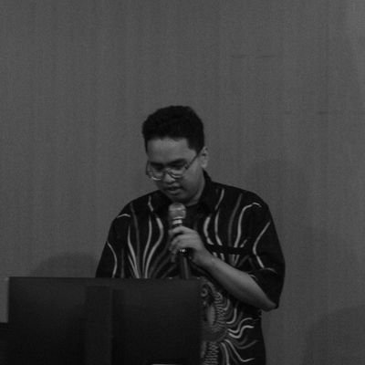 yhezkieldio's profile picture. software engineer. (maybe)