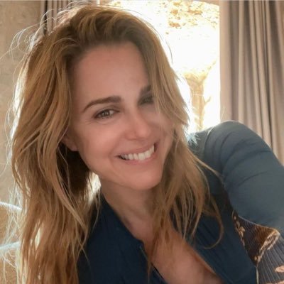 tayscript's profile picture. a https://t.co/1fm4V6Jbby inside a https://t.co/HoHBfXRvRw