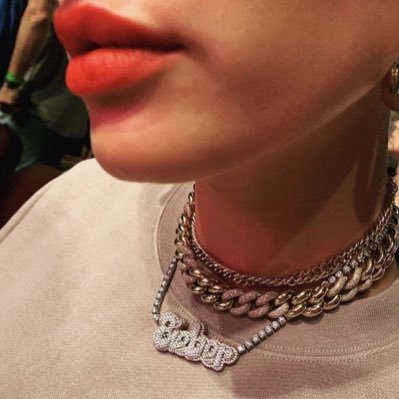 bi200127's profile picture. @biprivato