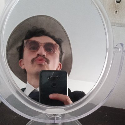 Camilooooops's profile picture. Amor meus, pondus meum.