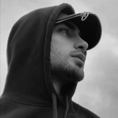 1owr1's profile picture. 