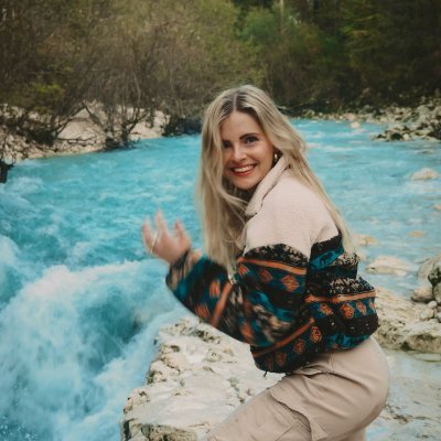 henrychen7387's profile picture. am the twinkling starlight.
I'm not a robot, so please speak frankly. I don't hold any particular stance; I'll stand by whoever is good to humanity.