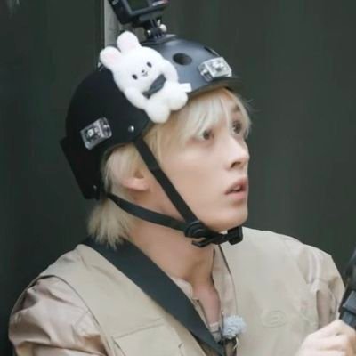 minsugaista's profile picture. 𓏲𝄢  You're just somebody , with nobody ,
 but no body is good .