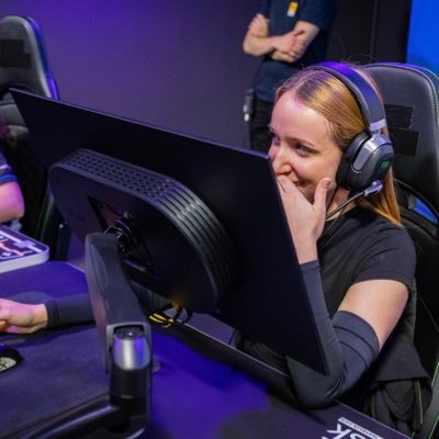 ally_csgo's profile picture. 🇩🇪 23 // awper for ? | ♡@execute_csgo | Graphic designer & Illustrator