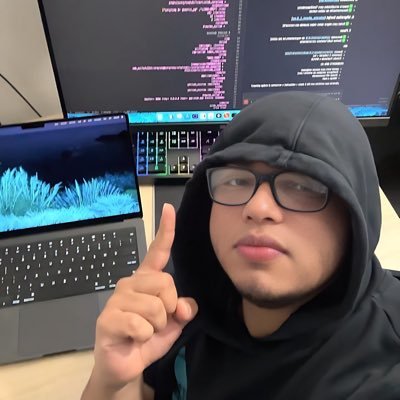 nelsonpadil_'s profile picture. AI Builder | Vibe Coding → enterprise-grade systems
I ship code that survives long after the vibes fade.