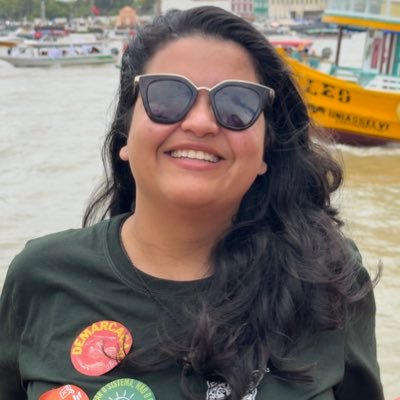 karlaaluzz's profile picture. feita de fé e de festa