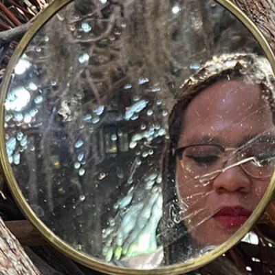 DestinyDreadful's profile picture. a series of unfortunate tweets.|✍🏾 @deadline| spider-man stan | i eat tv & film for breakfast | Coldplay listener |(日本語を勉強しています)| @criticschoice member.